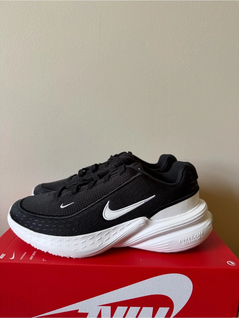 Nike Uplift SC Black White IB2766-003 Women’s Size 6